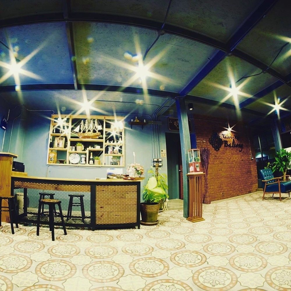Talardkao Balcony Krabi Hostel Екстериор снимка