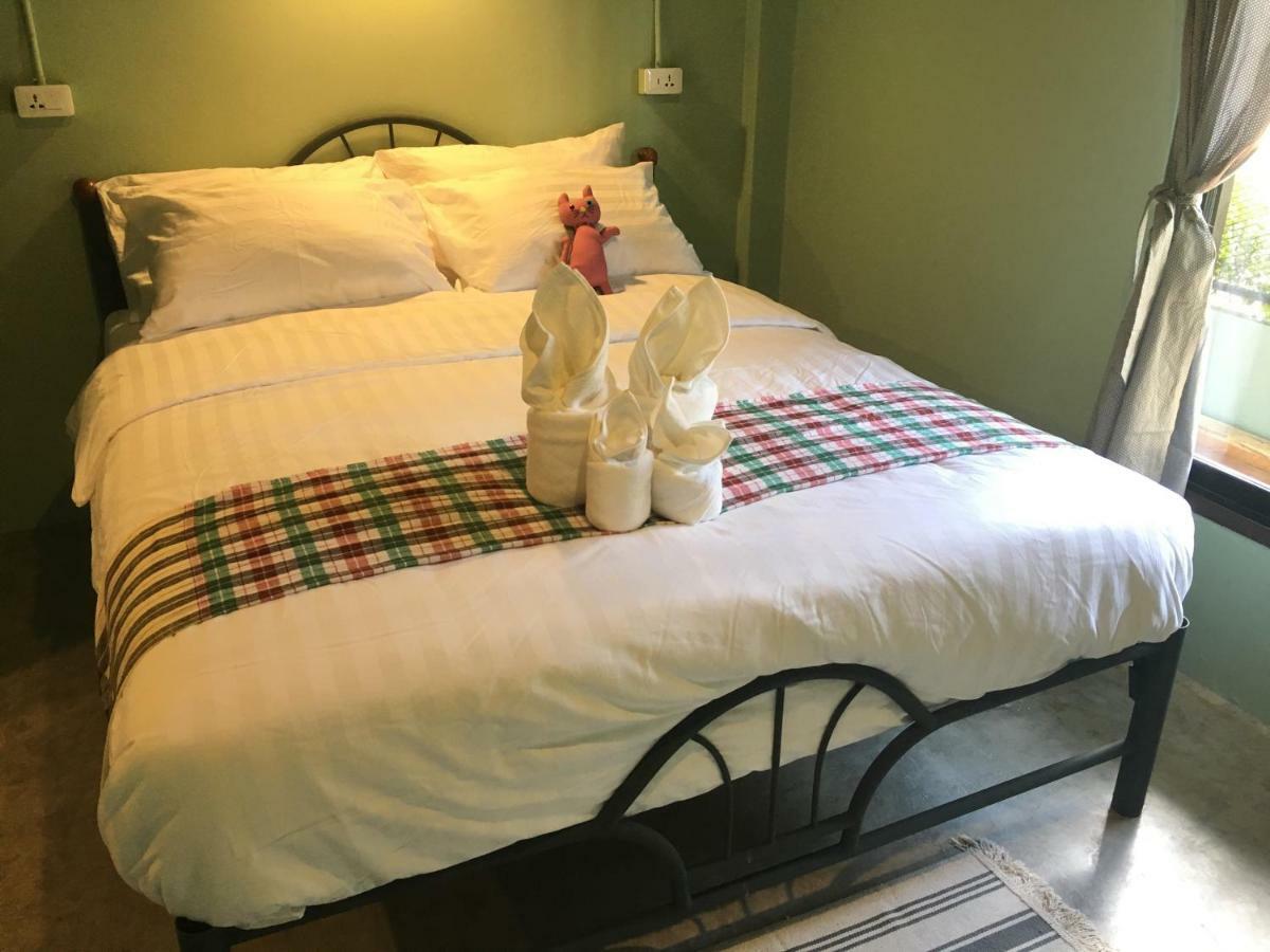 Talardkao Balcony Krabi Hostel Екстериор снимка